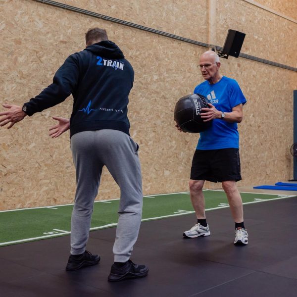 2 Train Personal training Sittard, afvallen, fitter, slanker en sterker! Persoonlijke begeleiding!